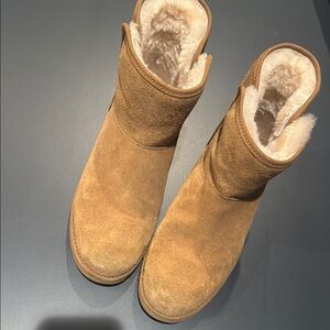 Women's Tan Suede Boots